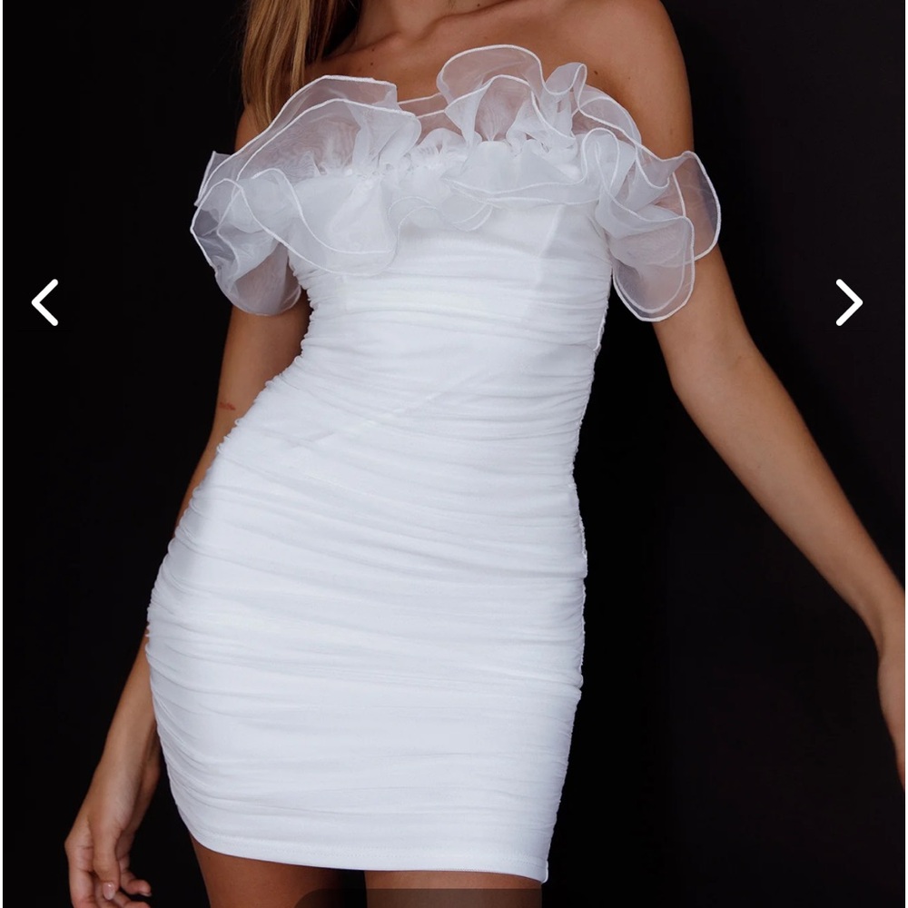 SELFIE LESLIE MARIETHA ORGANZA FRILL NECKLINE DRESS